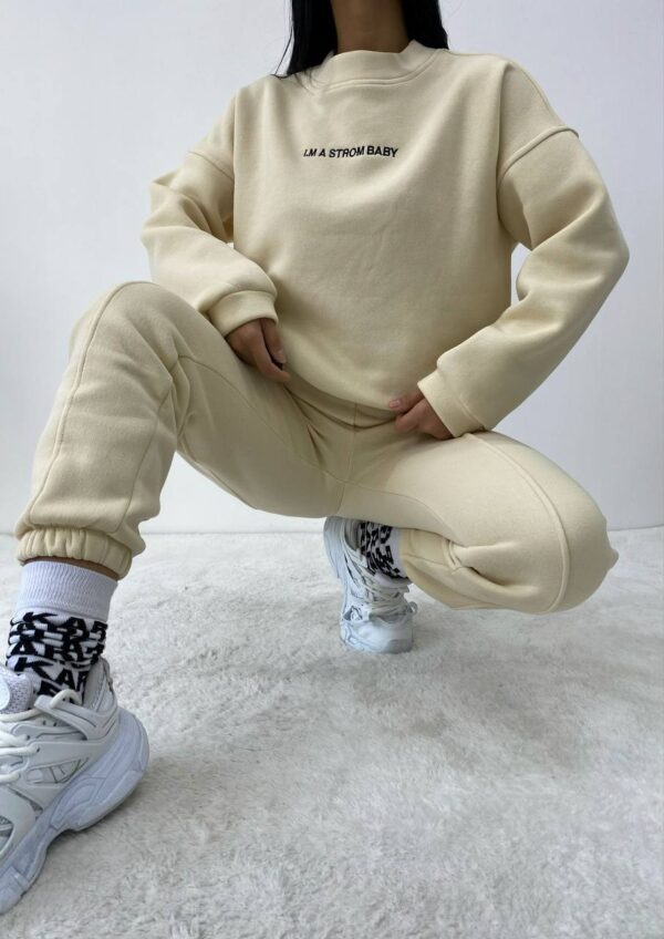 Üç İplik Şardonlu Nakış Yazı Detaylı Bej Eşofman Takımı - 10166