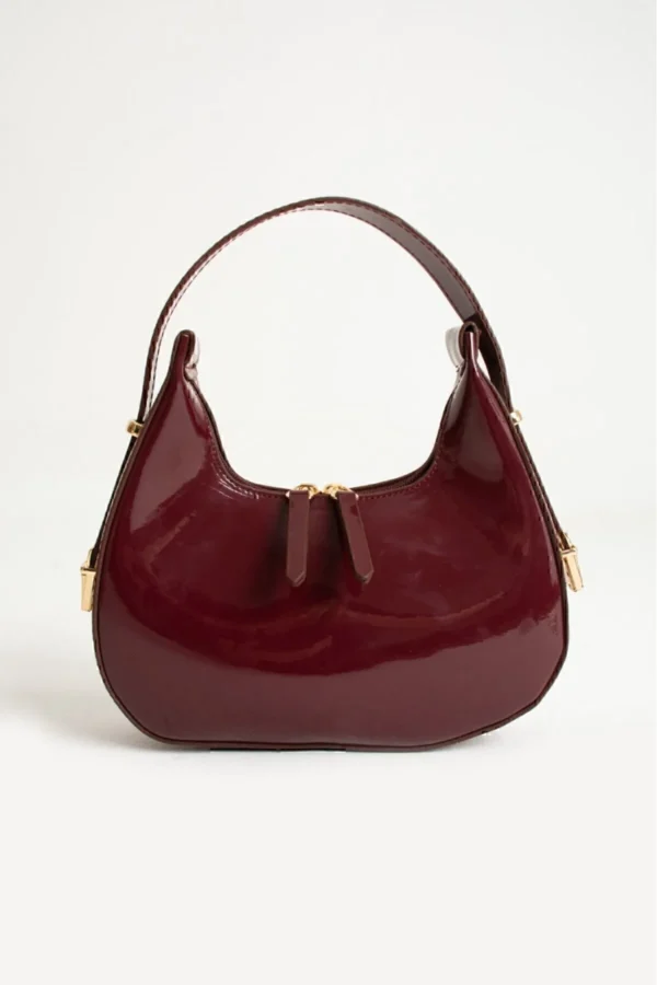 Kadın Rugan Deri Baget Cherry Bag Askı Detaylı Kol Çantası - 10604