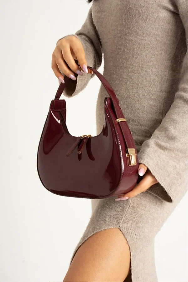 Kadın Rugan Deri Baget Cherry Bag Askı Detaylı Kol Çantası - 10604