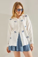 Kadın Beyaz Lacivert Nakış Taş Işlemeli Keten Ayrobin Oversize Gömlek - 10741