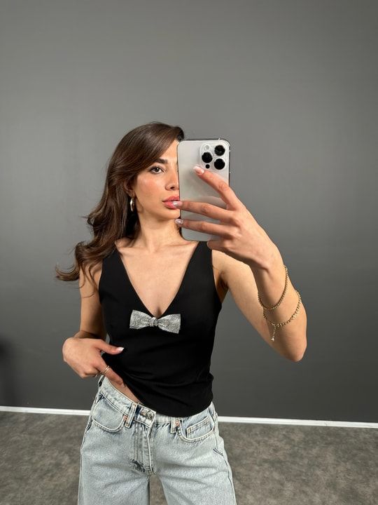 Kadın Siyah Askılı Papyon Detaylı Bluz - 10871